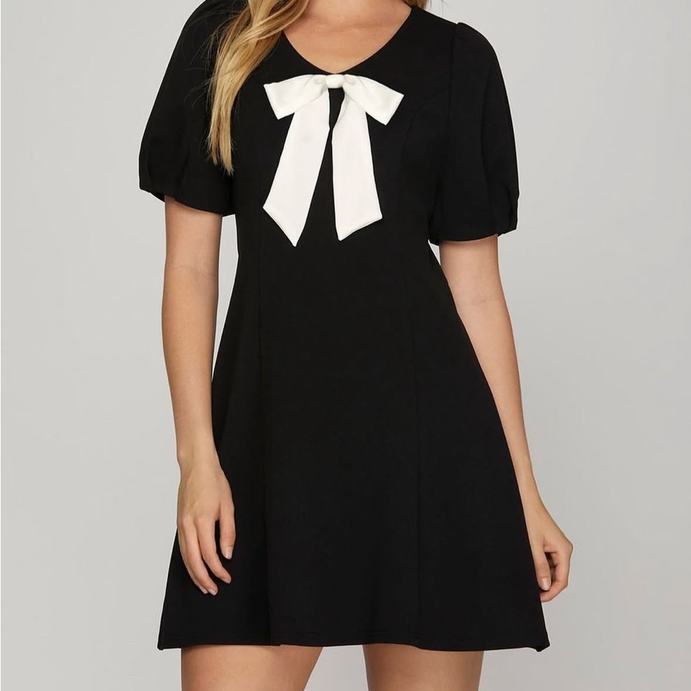 Black v neck bow dress